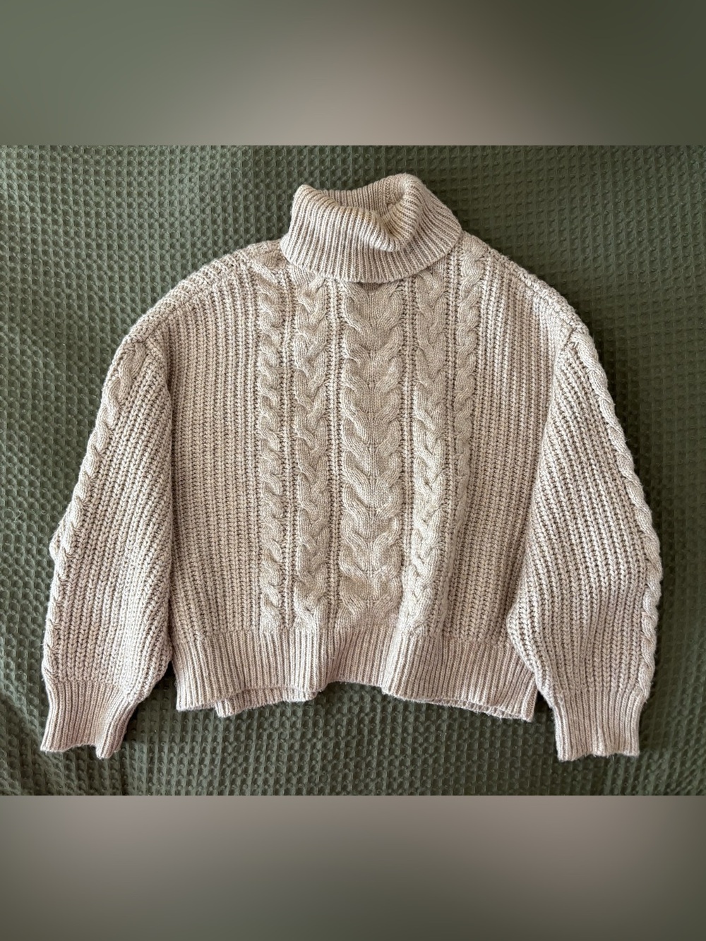 🍒 Worthington Knit Turtleneck Sweater
